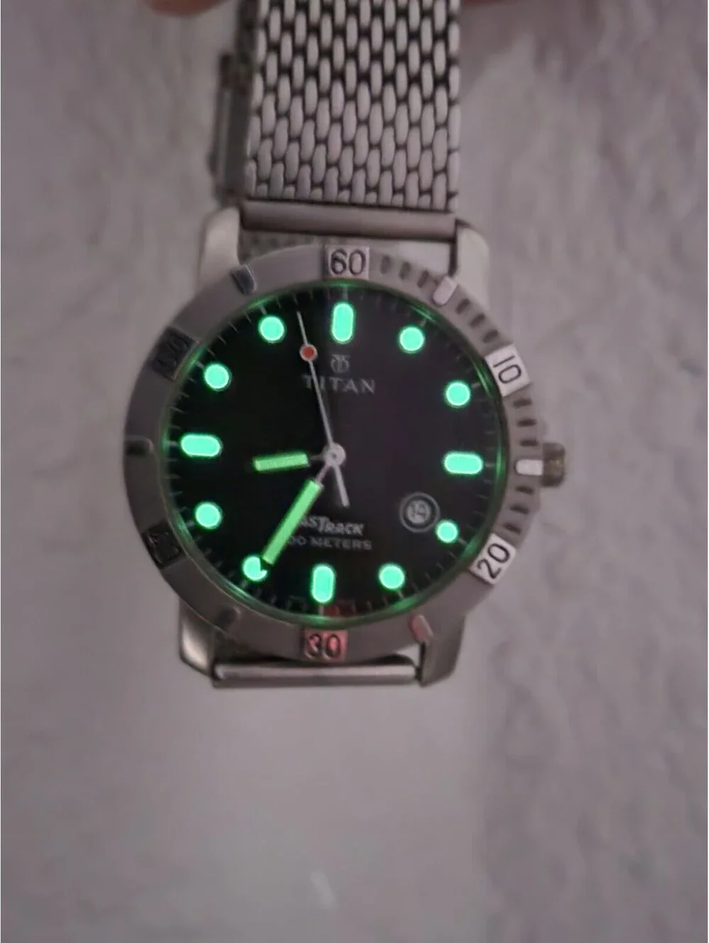 TITAN FASTRACK QUARTZ BLACK DIAL MEN'S WATCH WORKING LUMINESCENT 36MM EUC CLEAN